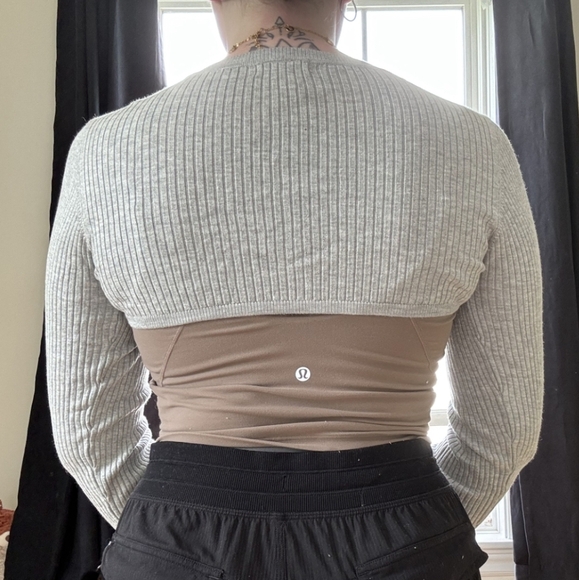 Dynamite Ribbed Knit Long Sleeve Shrug - Picture 3 of 6